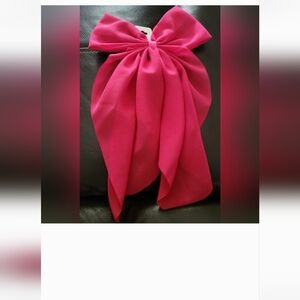 Elegant Pink Bow Hair Accessory